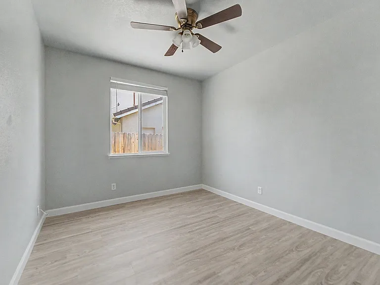 199 Mississippi Dr — Photo 17