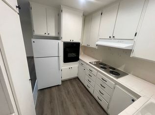124 S Clark Dr, Beverly Hills, CA 90211