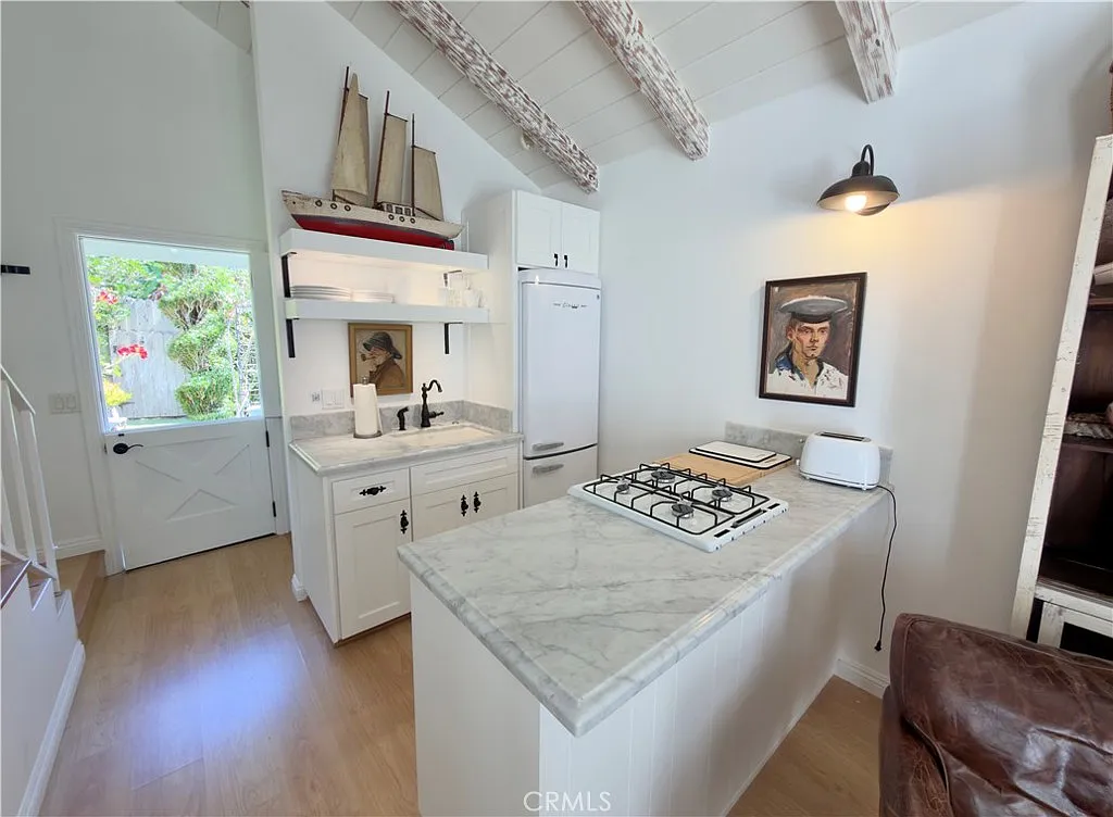 1 bed, 650 sqft, $4,500 — Photo 4