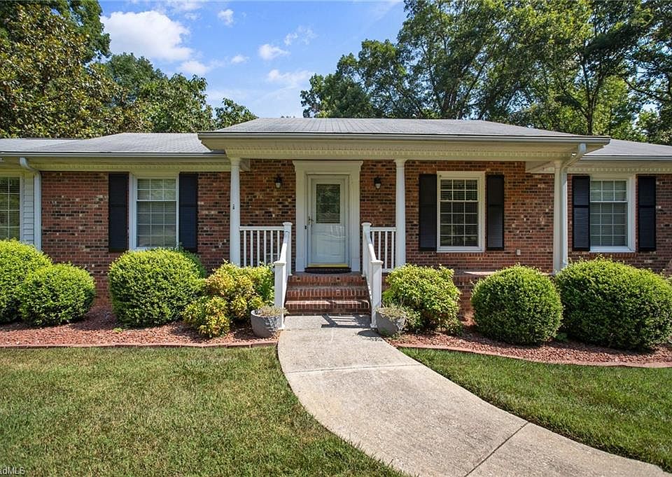 1st image of 5423 Hiddenbrook Dr