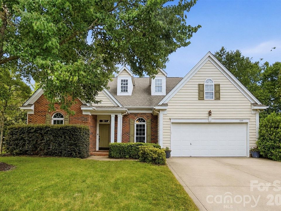 1st image of 1406 Lockhart Pl NW
