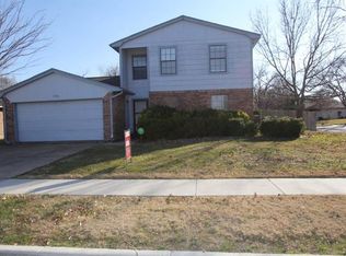 220 Myrtle Dr, Arlington, TX 76018