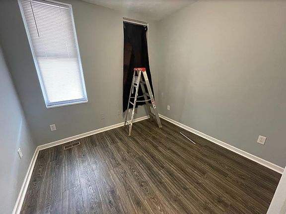3rd image of 3730 N 16th St Unit A