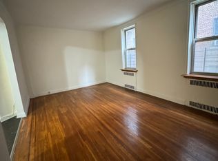 83-15 118th St #22, Kew Gardens, NY 11415