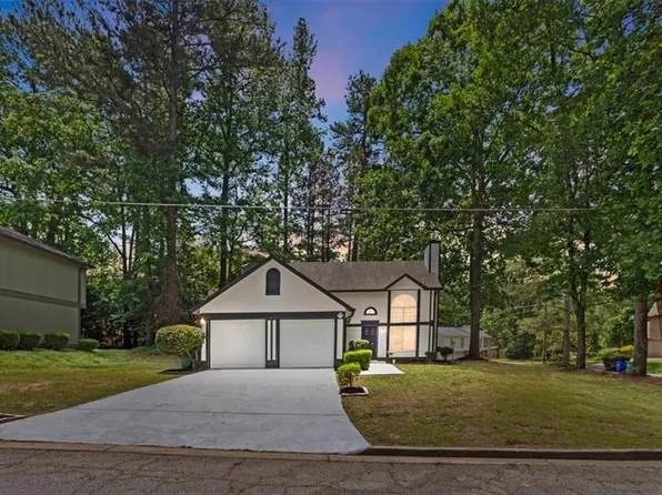 5383 Biffle Way, Stone Mountain, GA 30088