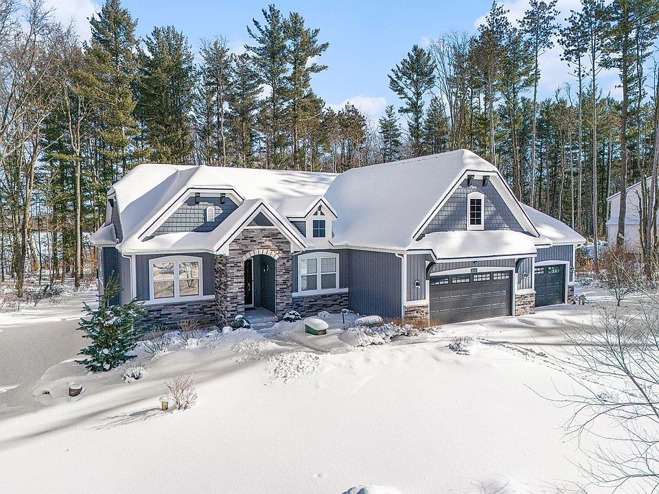 1st image of 8609 Bentham Ct NE