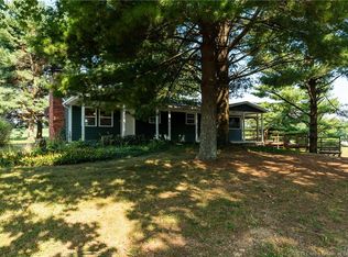 3725 S Goss School Rd, Pekin, IN 47165