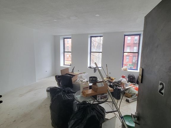 2nd image of 218 E 116th St APT 2