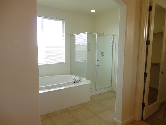 4th image of 2327 W Robin Ave