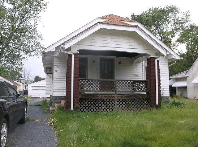 1st image of 836 Kenmore Ave SE