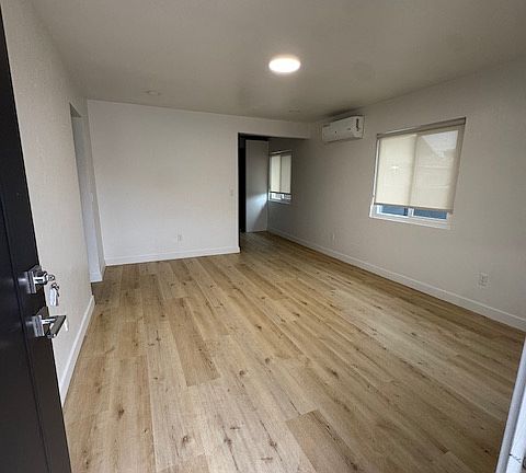 2nd image of 2508-12 F Ave #C
