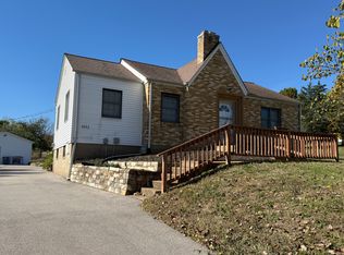 6211 Old State Rd, Imperial, MO 63052