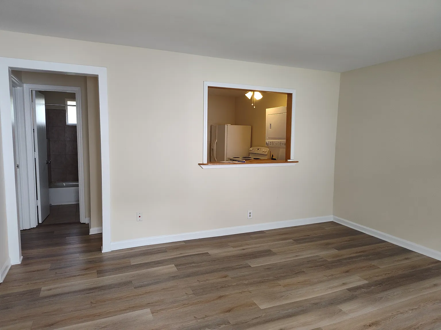 2 bed, 900 sqft, $1,500 — Photo 1