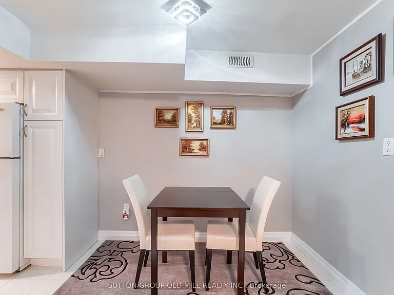 3606 Twinmaple Dr — Photo 7