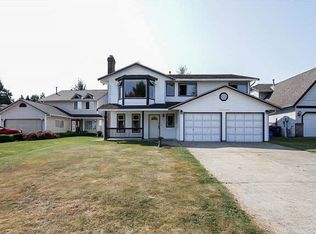 15688 93rd Ave, Surrey, BC V4N 3B2