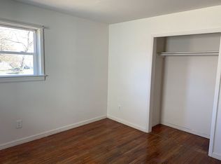 29 Delaware Ave, Hudson, NY 12534