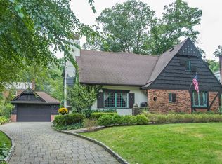 7 Fremont Rd, Summit, NJ 07901