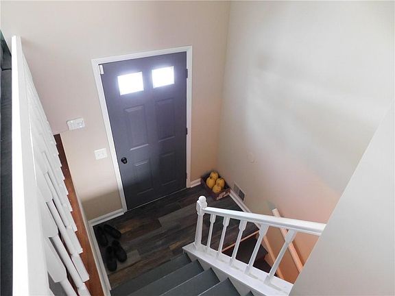 3rd image of 3312 Wildflower Dr