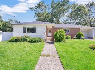 163 Chapel St, Chicopee, MA 01020