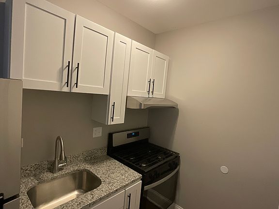2nd image of 6709 S Cregier Ave