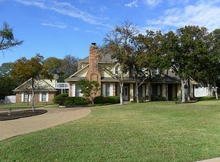 1007 Oak Ridge Ct, Kennedale, TX 76060