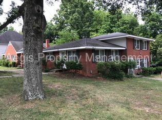 2201 Garden Pl, Raleigh, NC 27607