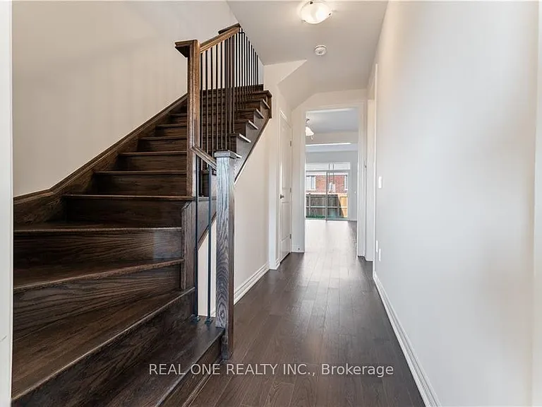 335 Raymond Rd — Photo 3