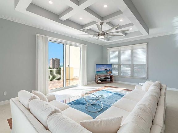 4th image of 951 Collier Blvd #Penthouse 1