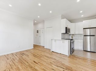 568 17th St #1, Brooklyn, NY 11218