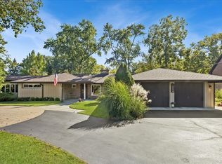 16280 W Woodbine Cir, Vernon Hills, IL 60061