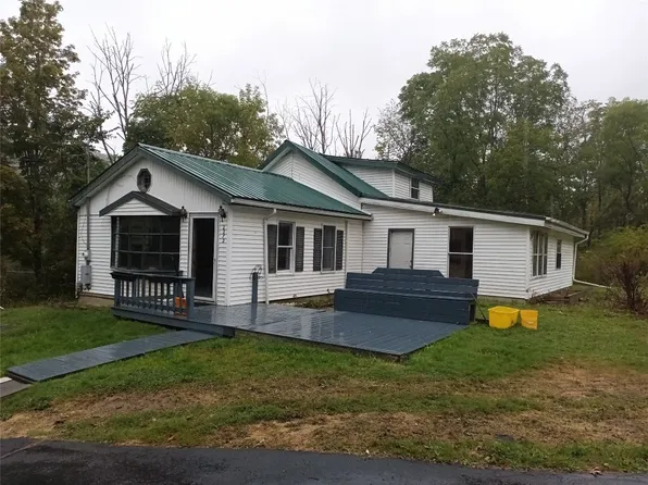 2272 Pierce Creek Rd, Binghamton, NY 13903