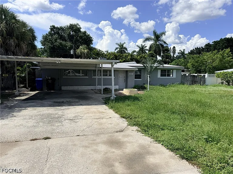 3955 Seminole Ave — Photo 1