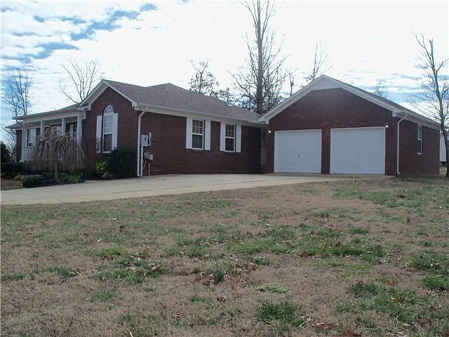 2nd image of 113 Woodside Ln