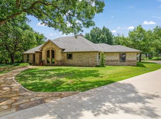 162 Shady Oaks Cir, Sherman, TX 75092