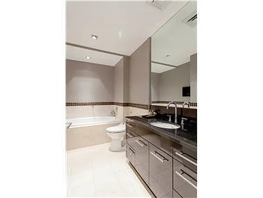 Rented by Douglas Elliman | media 18