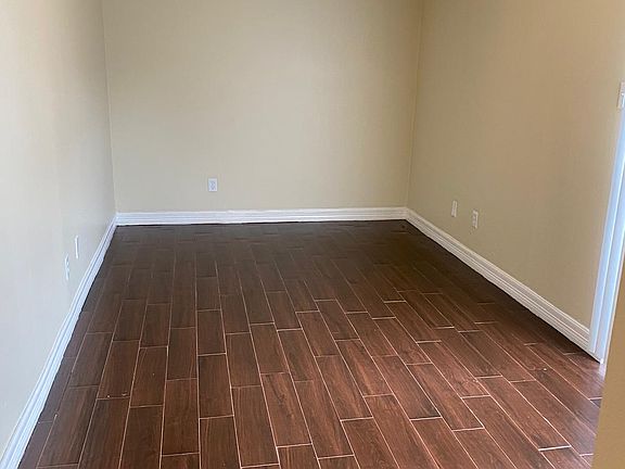 4th image of 2290 Long Ave #2