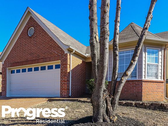3rd image of 9266 Fletcher Wood Dr