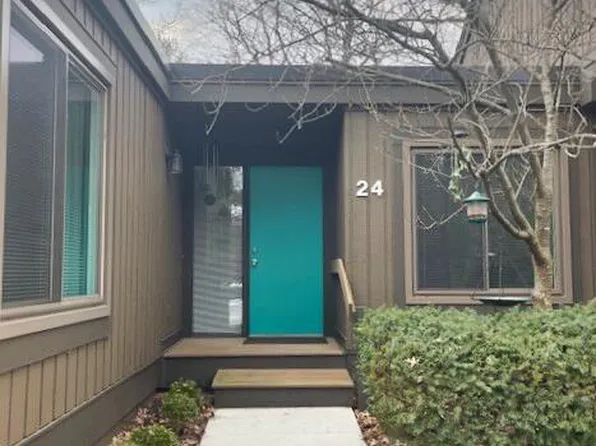 24 Haverhill Ct, Ann Arbor, MI 48105