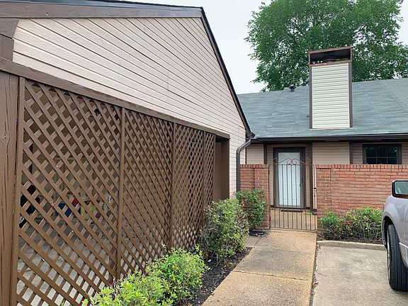 3rd image of 386 Windermere Blvd
