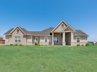 1042 S Munson Rd, Royse City, TX 75189