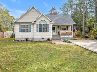 1186 Long Leaf Rd, Southport, NC 28461