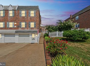 11910 Stevens Rd, Philadelphia, PA 19116