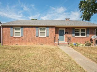 502 Walnut Ave, Colonial Heights, VA 23834