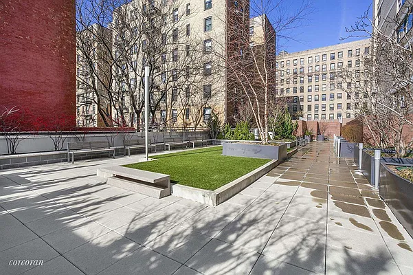Sold by Corcoran | media 8
