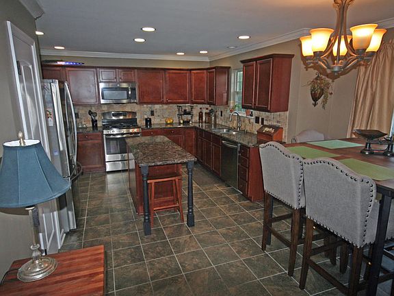 3rd image of 1944 Fall Haven Ln