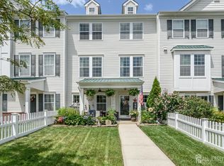 31 Rockhill Ln, Chesterfield, NJ 08515