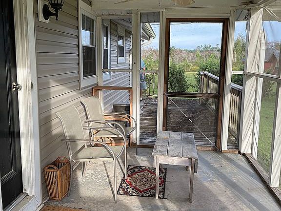 5th image of 7751 Paradise Dr