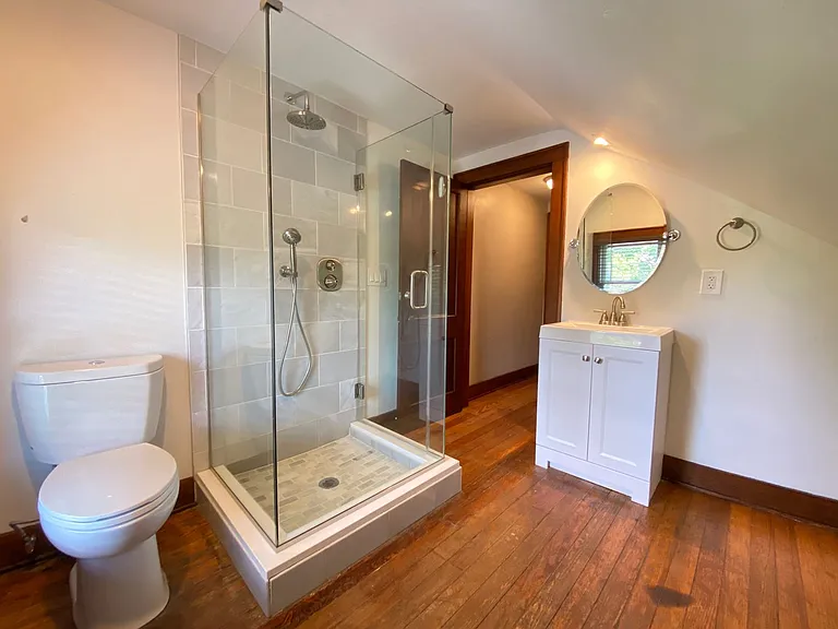 E 15th Ave 425-427 TNB — Photo 17