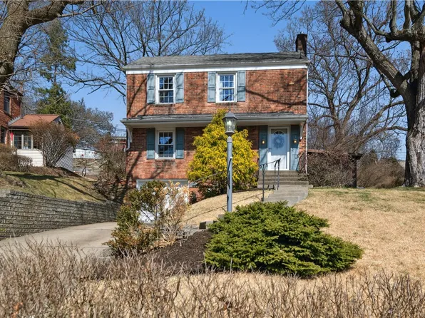 233 Constitution Dr, Pittsburgh, PA 15236