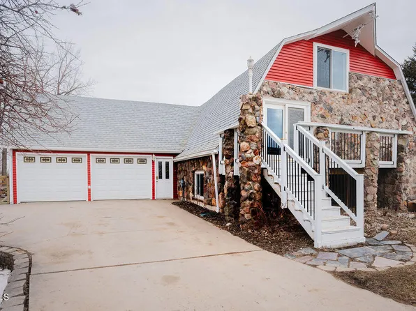 8071 36th St SE Unit 1, Jamestown, ND 58401